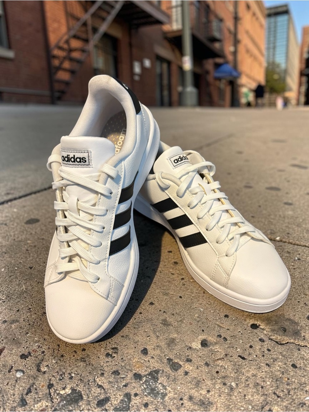Adidas Grand Court 2.0 Mens 9.5 White Black Cloudfoam Sneakers Tennis Casual F36